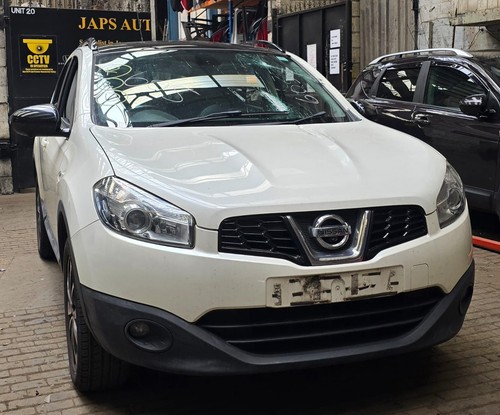 Nissan qashqai petrol - nissan,