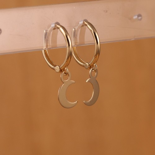 Real 9ct yellow gold crescent - real,