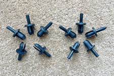 TOYOTA FRONT WHEEL ARCH INNER LINER LINNING SPLASHGUARD TRIM CLIPS