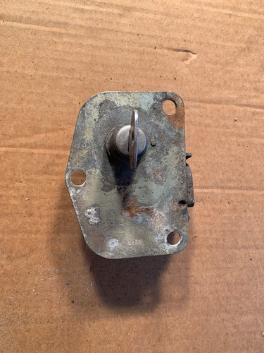 T25 pick lock treasure - up,