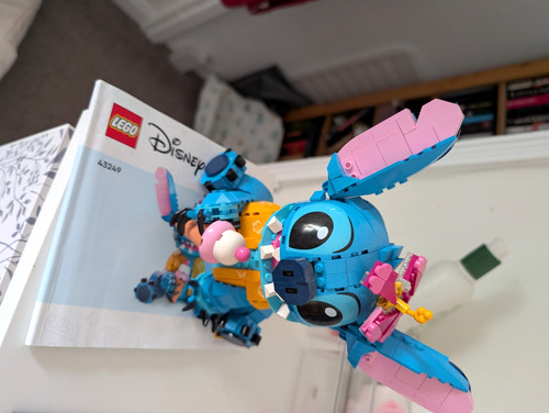 Lego disney stitch - lego,
