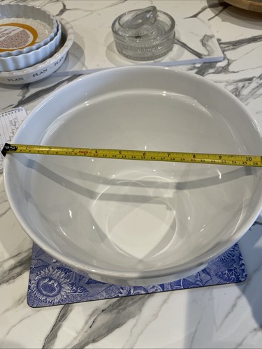 Very large pudding - basin, 28
