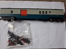 Hornby R119 BR Royal Mail Operating Mail Coach Blue Grey M30224 NEW Accessory Pk