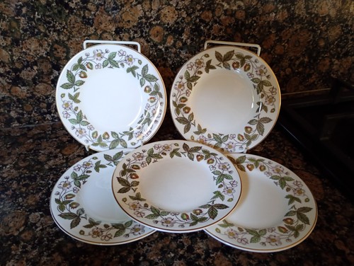 Wedgwood strawberry hill - ',
