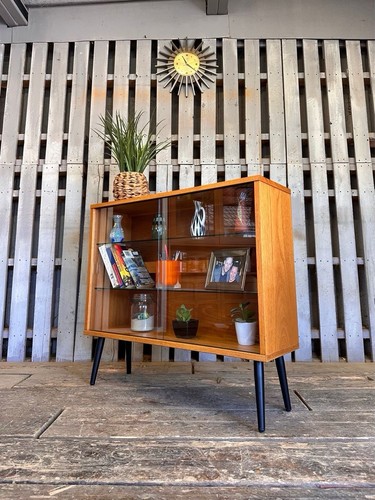 Tapley small teak bookcase - teak,