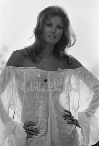 Raquel welch 8 publicity - raquel,
