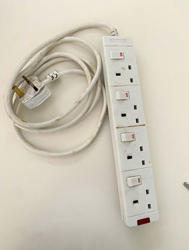 Masterplug gang switched uk - 4-gang,