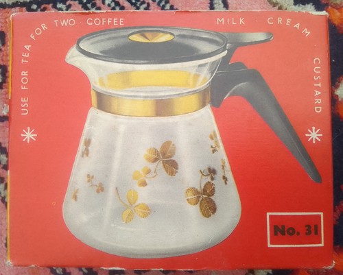 Pyrex little gold jug 31 - little, no.