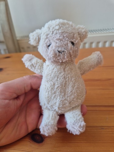 Jellycat london bleating lamb - london,