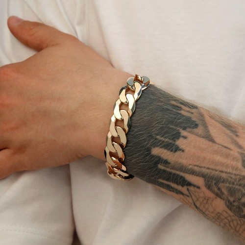 Pre owned 9ct yellow gold - yellow,