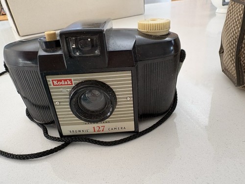 Kodak brownie 127 camera with - brownie,