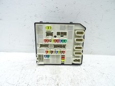 2010 RENAULT MEGANE MK3 FUSE BOX 284B60008R-E