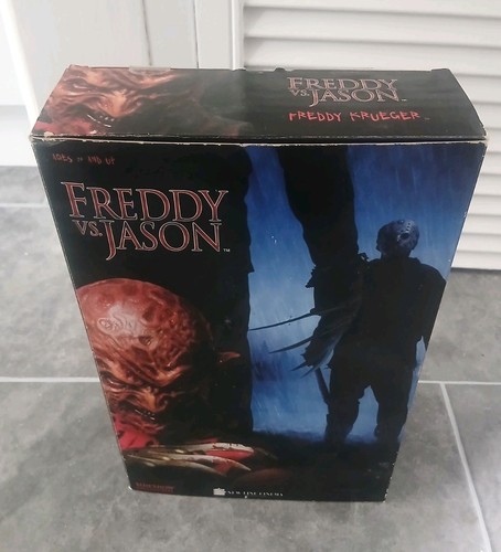 Action figure sideshow - action,
