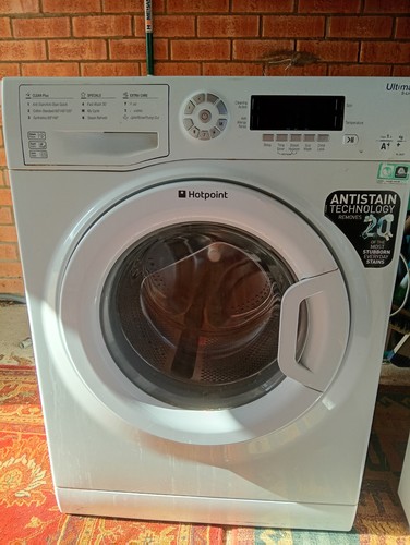 Hotpoint washing machine - washing,