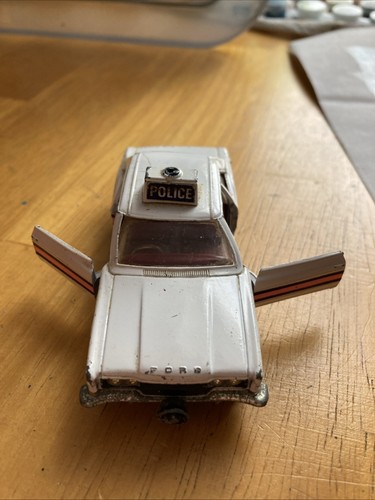 Corgi 402 ford cortina - corgi, gxl