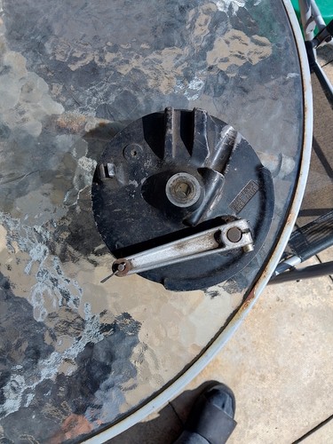 Suzuki ts250 front brake plate - suzuki,