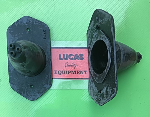 Rear tail lamp rubber - lamp,