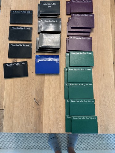 Mint proof sets - 30,