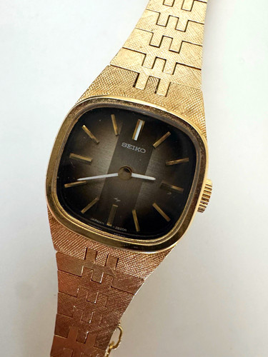Seiko ladies quartz black dial - black,