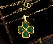 Vintage style jewellery - style, green