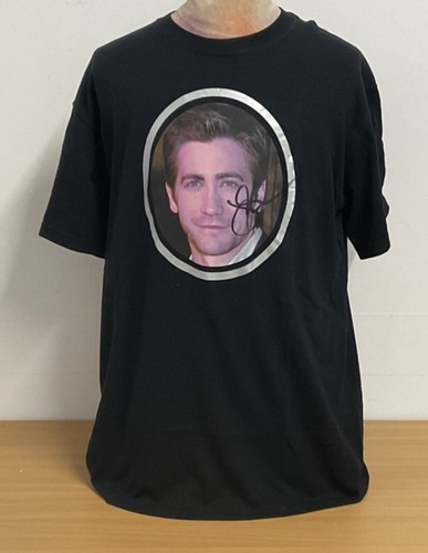Jake gyllenhaal signed - signed, shirt