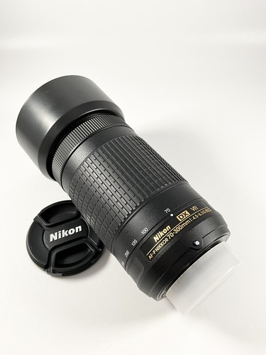 Nikon nikkor 300 mm - 70-300,