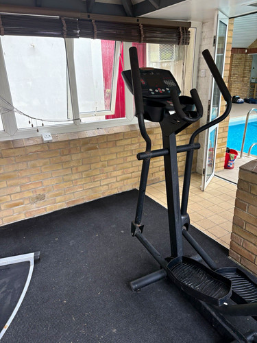 Life fitness cross trainer - life,