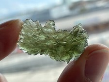 3.5 GRAMS BESEDNICE SPIKEY MOLDAVITE - BEAUTIFUL SHAPE AND COLOUR - GRADE A