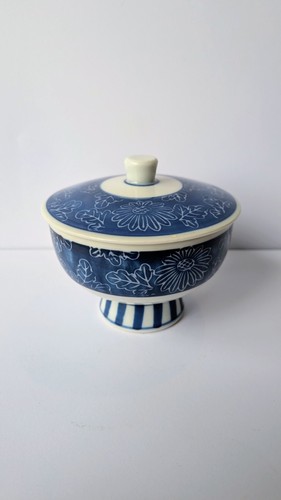 Japanese blue white porcelain - blue,