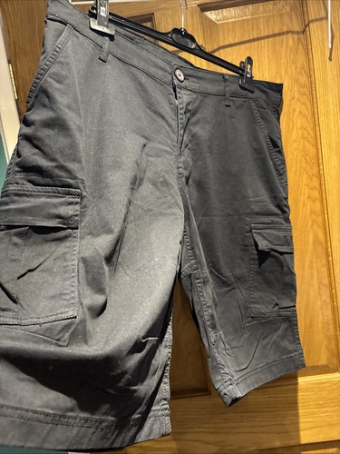 Great looking voi jorts - looking,