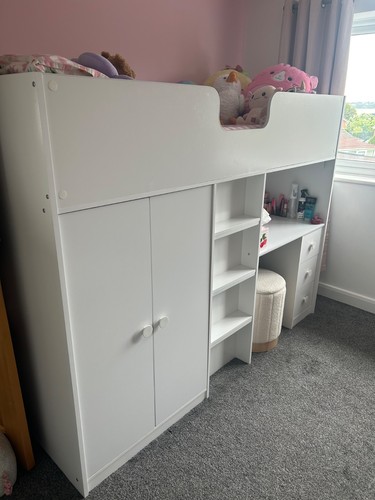 High sleeper cabin - sleeper, bed