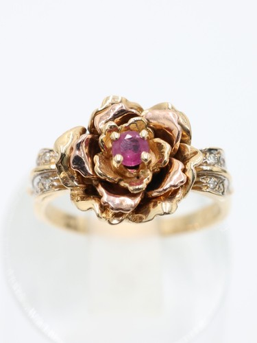 Pink sapphire diamond - pink,