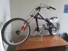 schwinn stingray chopper bike