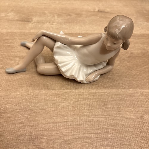 Nao lladró reclining - lladró,
