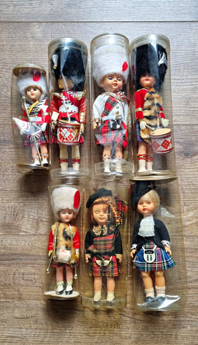 Scottish uniform dolls figures - scottish, dolls/figures