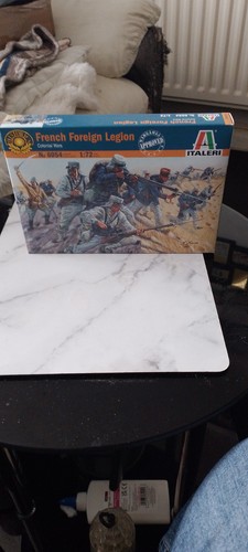Italeri scale colonial - ,