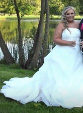 Ivory ruched Wedding Dress