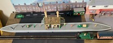Hornby~OO Gauge~Station~Ready Built~Platform & People etc