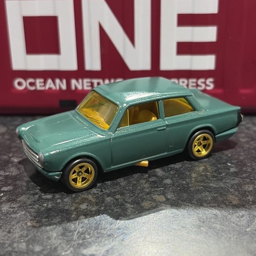Hot wheels ford - hot,