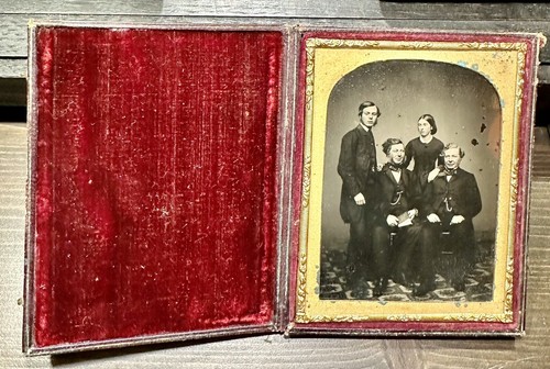 Group photo 1850s - 1/4,