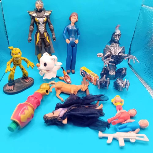 Vintage toy figures etc - toy,