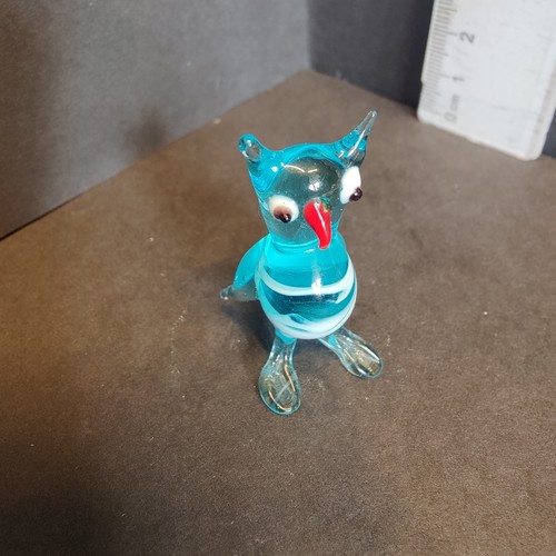 Blue and white owl lamp - 🦉,