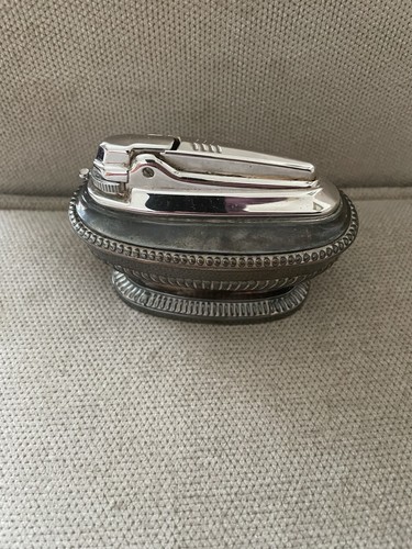 Vintage ronson table lighter - ronson,