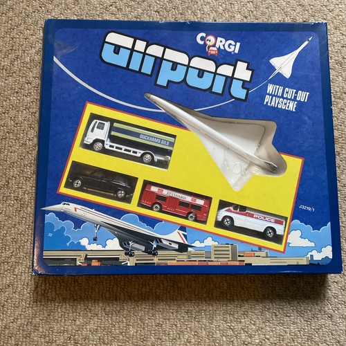 Vintage corgi 1990 airport - corgi,