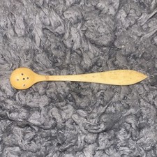 A good 19th century Scottish bone snuff-spoon in excellent condition.