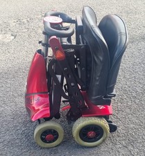 SOLAX MOBIE Manual folding scooter. AIR SAFE. LIGHTWEIGHT. PORTABLE. SERVICED.