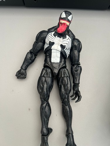 Marvel legends venom action - marvel,