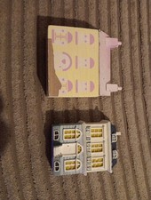 Dolls House Miniatures 2 x Little Dolls Houses 1:12