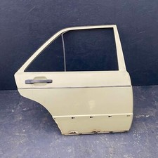 Mercedes-Benz W201 190E Sedan