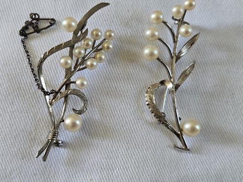 Silver pearl brooches 1 - 2,